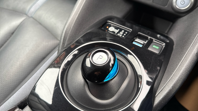 Nissan LEAF 160kW e+ Tekna 62kWh 5dr Auto Electric Hatchback